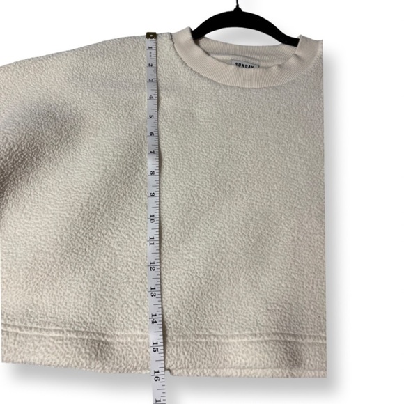 Aritzia sunday best cream off white crop sweater size XS - Picture 4 of 13